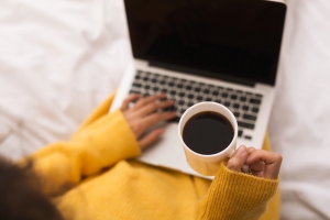 Coffee mug with laptop at home - VIrtual Open House