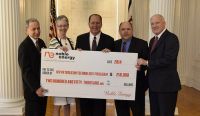 Noble Energy has invested $250,000 to become a founding partner of the Petroleum Technology program being offered at West Virginia Northern Community College and Pierpont Community and Technical College. Meeting with West Virginia Gov. Earl Ray Tomblin, center, are, from left, Dr. Martin J. Olshinsky, WVNCC president; Dr. Doreen Larson, Pierpont president; Gary Willingham, senior vice president of Noble Energy’s Onshore Region; and James Skidmore, chancellor of the Community and Technical College System of West Virginia.